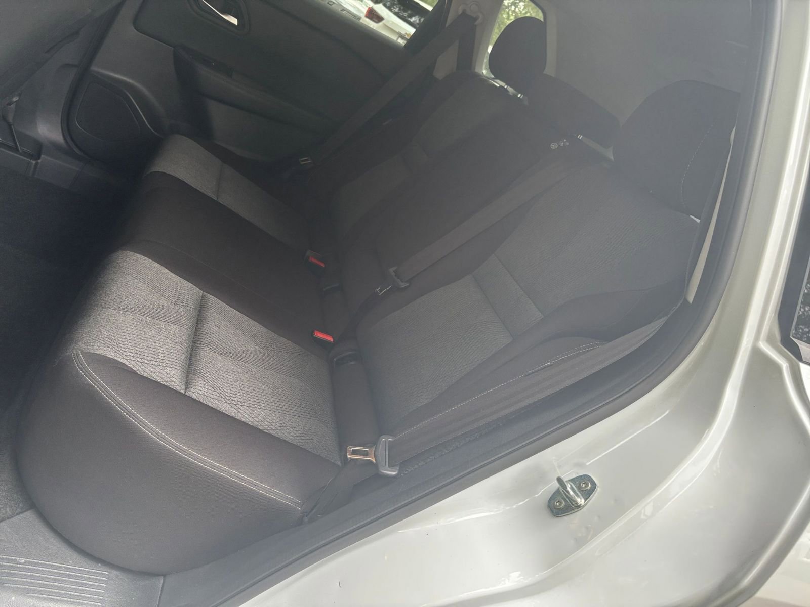 Used 2025 Nissan Rogue SV FWD image 40