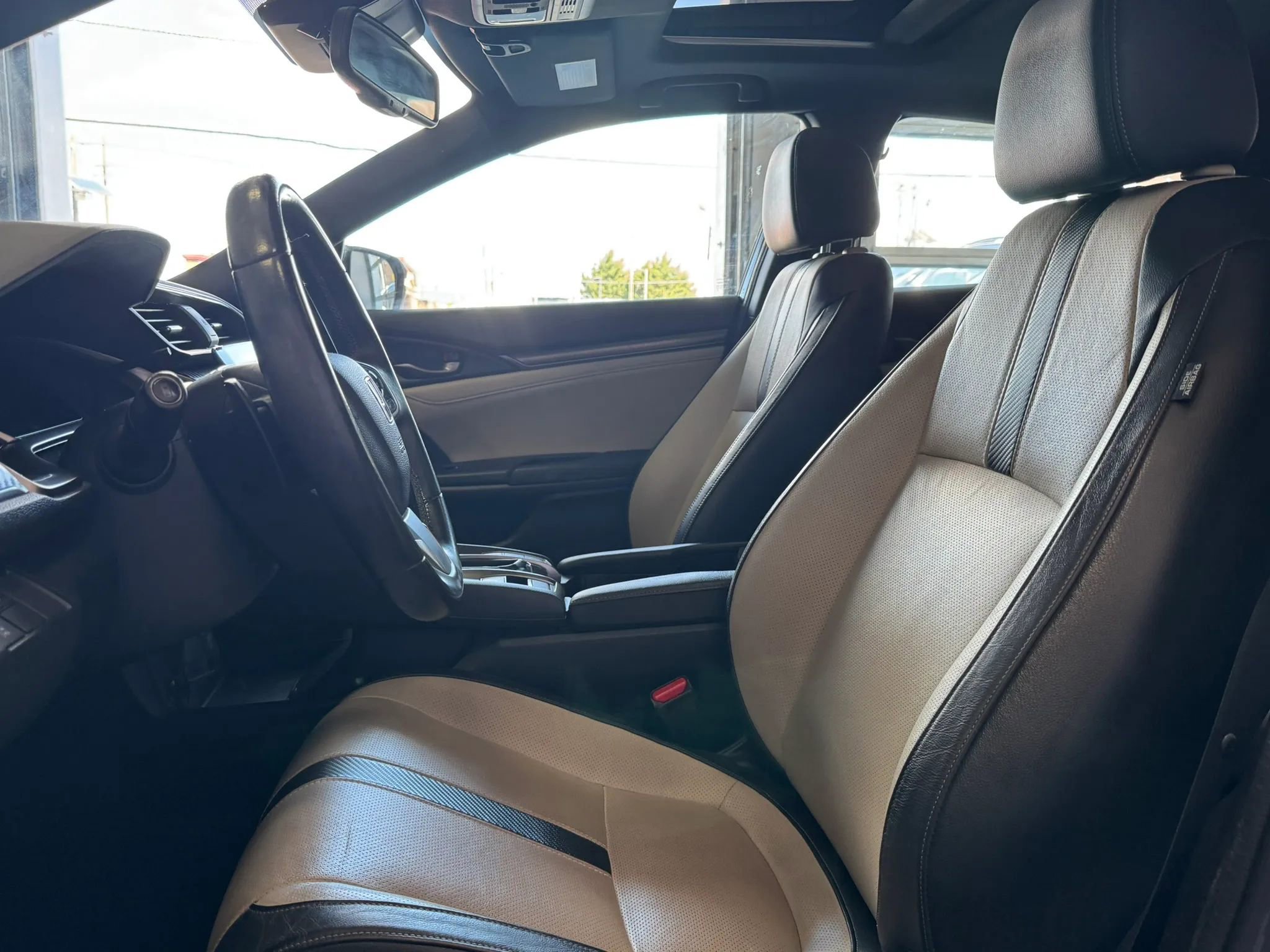 Used 2018 Honda Civic Sport Touring image 8