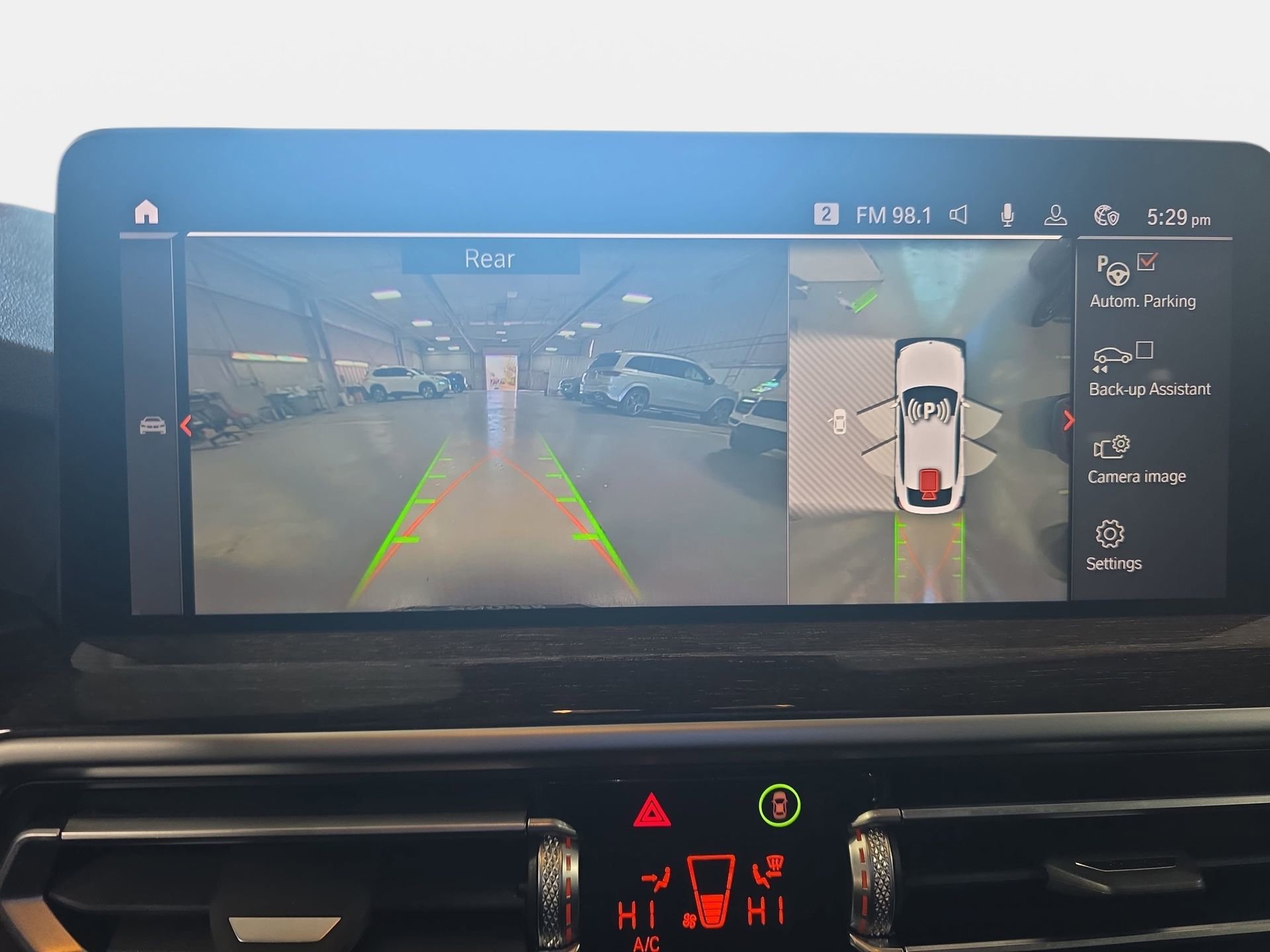 Used 2024 BMW X4 xDrive30i w/ Parking Assistance Package AWD/4WD image 22