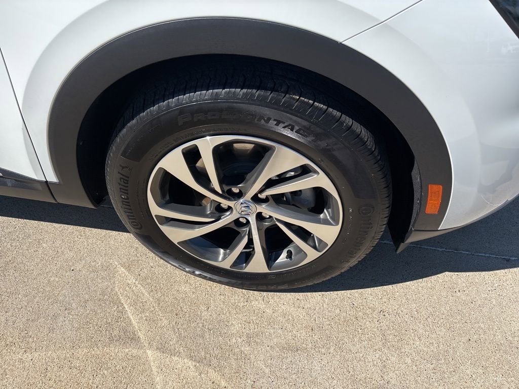 Used 2022 Buick Envision Essence w/ Safety Package image 5