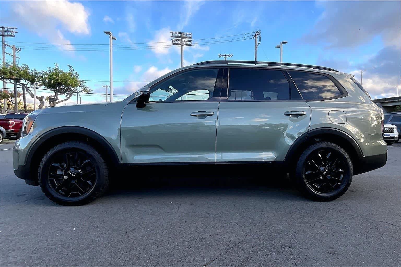 Used 2024 Kia Telluride SX Prestige X-Pro AWD/4WD image 3