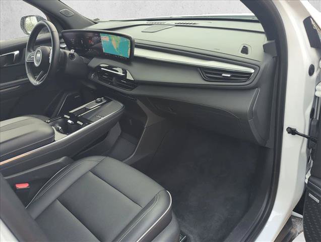 Used 2025 Buick Enclave Preferred FWD image 22