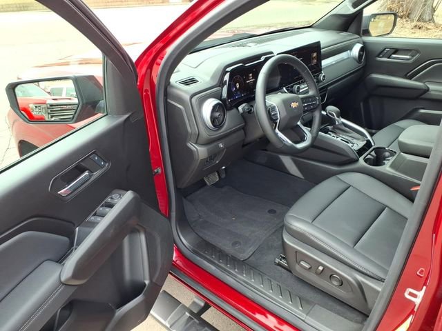 Used 2024 Chevrolet Colorado LT w/ LT Convenience Package III AWD/4WD image 10