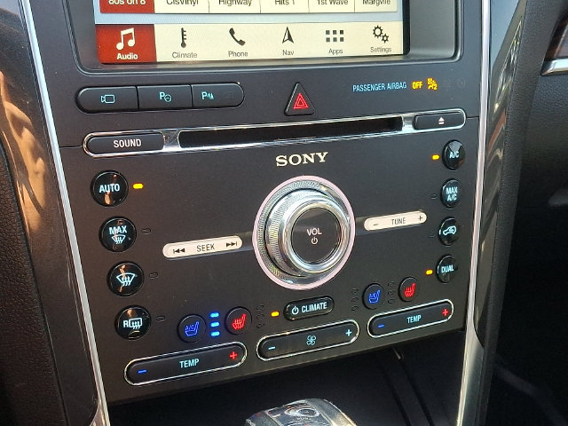 Used 2017 Ford Explorer Limited w/ Equipment Group 301A FWD image 16