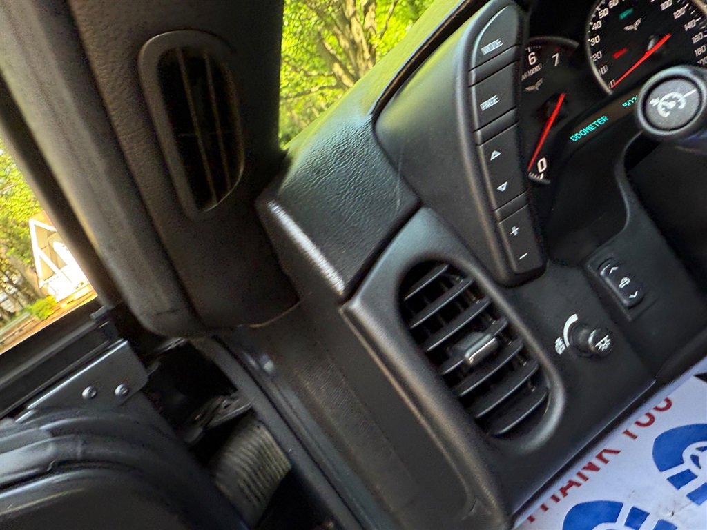 Used 2009 Chevrolet Corvette Convertible w/ Preferred Equipment Group image 53