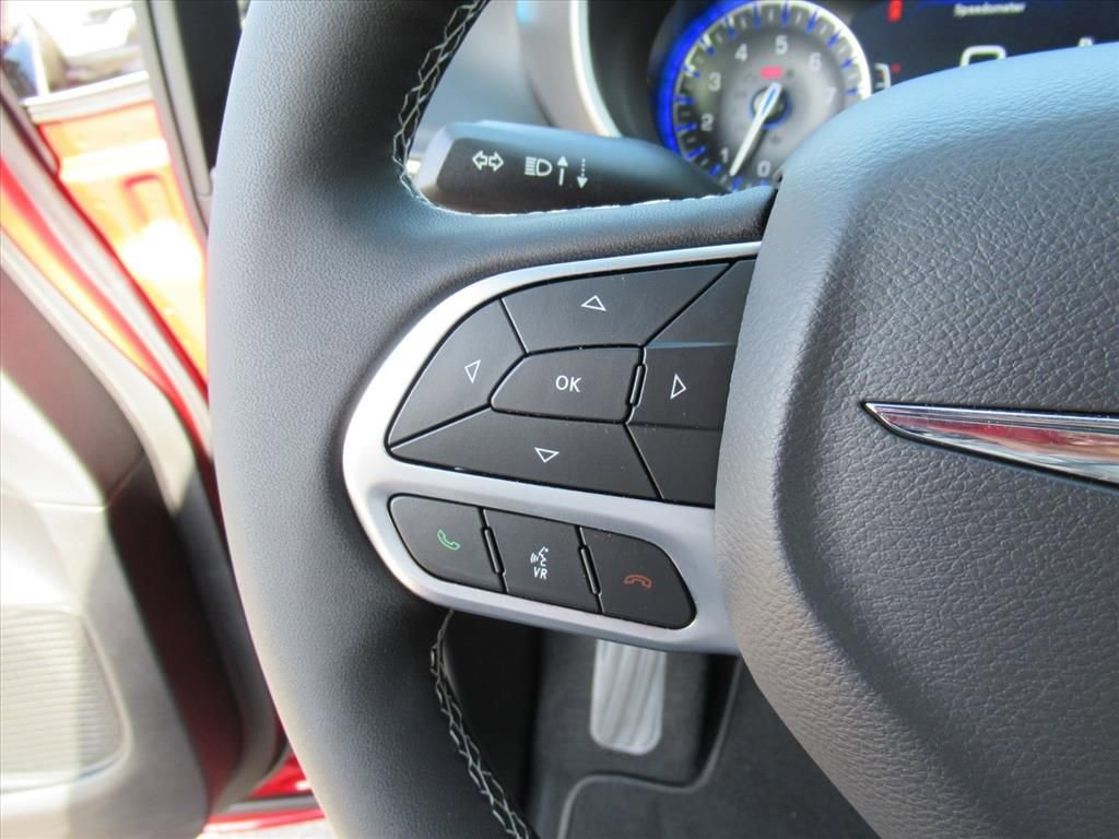 New 2026 Chrysler Voyager LX FWD image 17