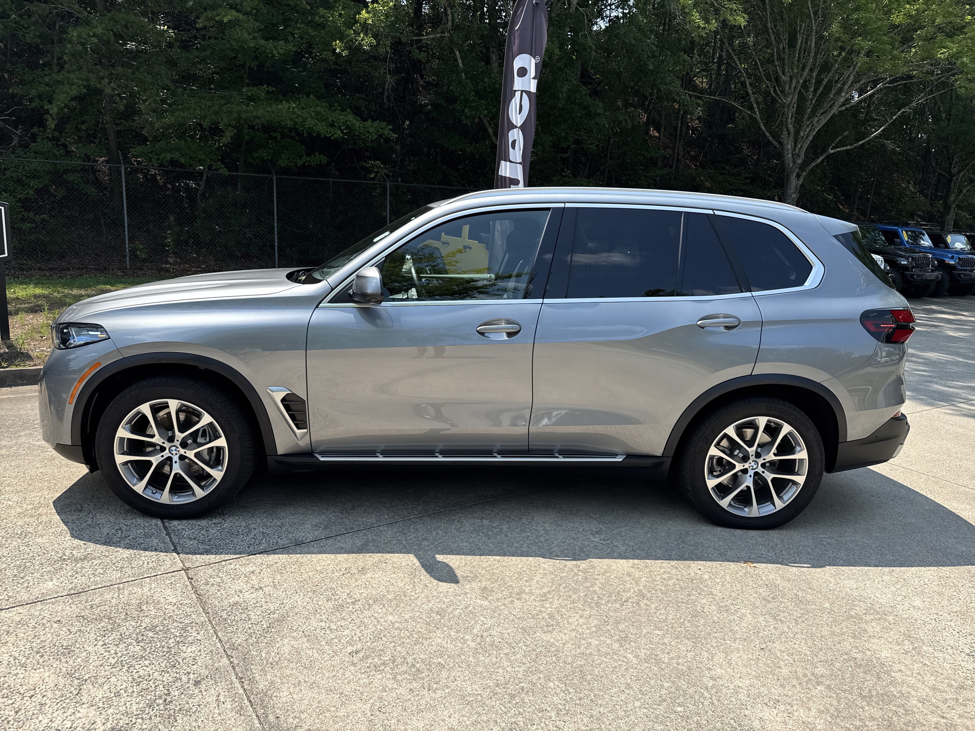 Used 2026 BMW X5 xDrive40i AWD/4WD image 4