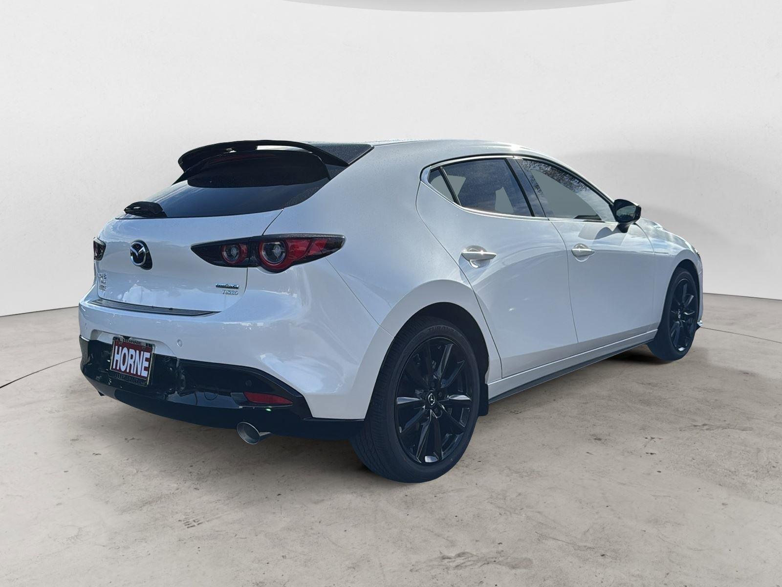 New 2026 MAZDA MAZDA3 Hatchback w/Premium Plus Pkg image 4