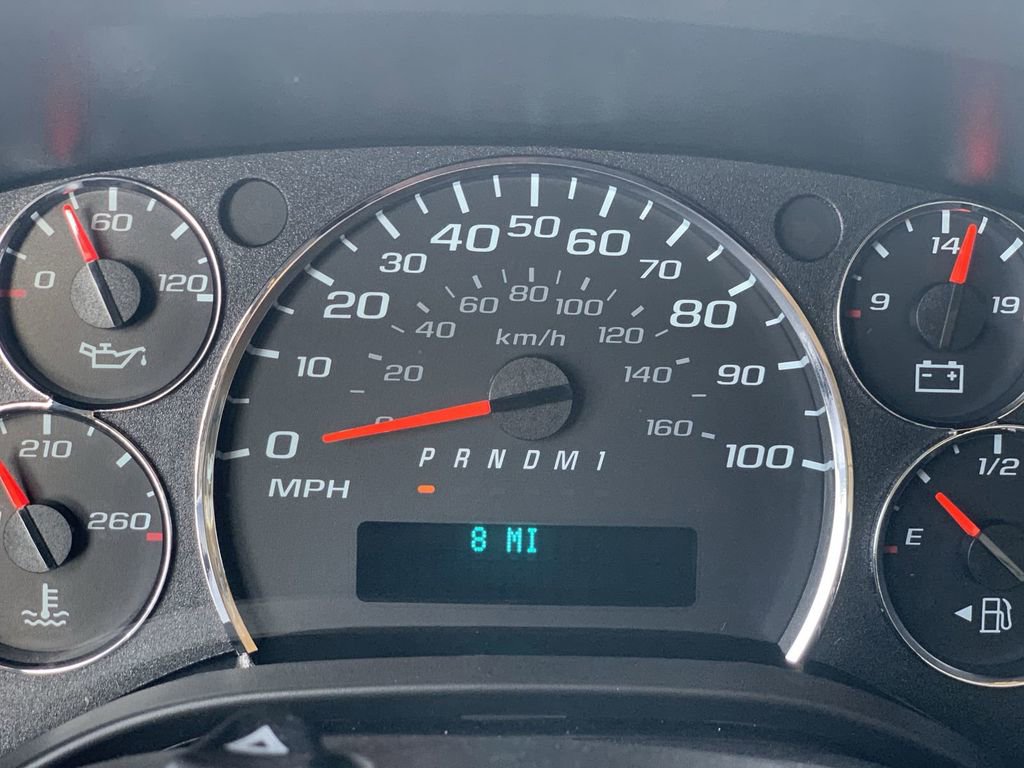 New 2026 Chevrolet Express 2500 w/ Driver Convenience Package image 9