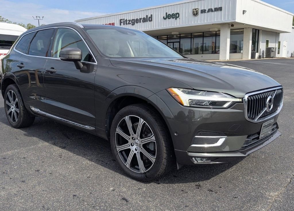 Used 2018 Volvo XC60 T6 Inscription w/ Luxury Seat Package AWD/4WD image 14