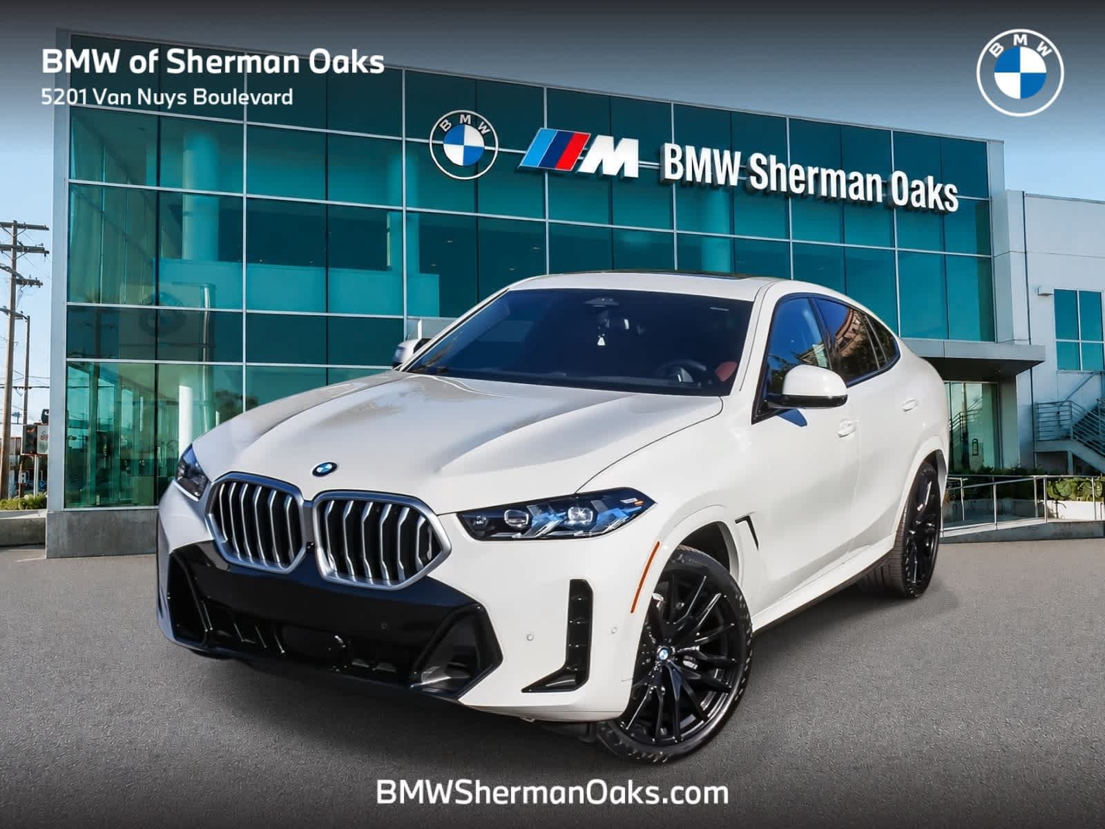 Used 2024 BMW X6 xDrive40i w/ Premium Package AWD/4WD image 1