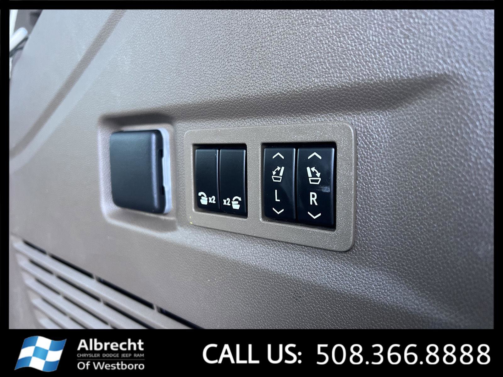 Used 2022 GMC Yukon Denali image 16