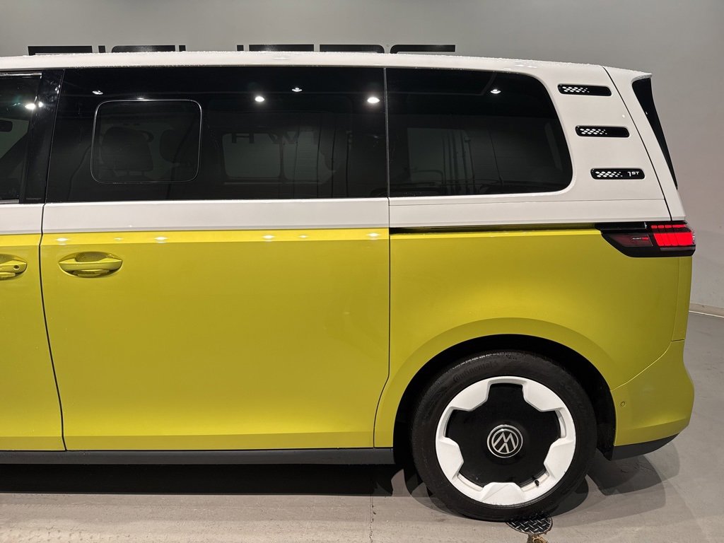 Used 2025 Volkswagen ID. Buzz 1st Edition image 7