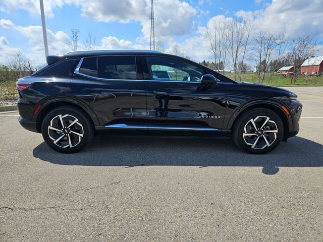 Used 2025 Chevrolet Equinox EV LT FWD image 8