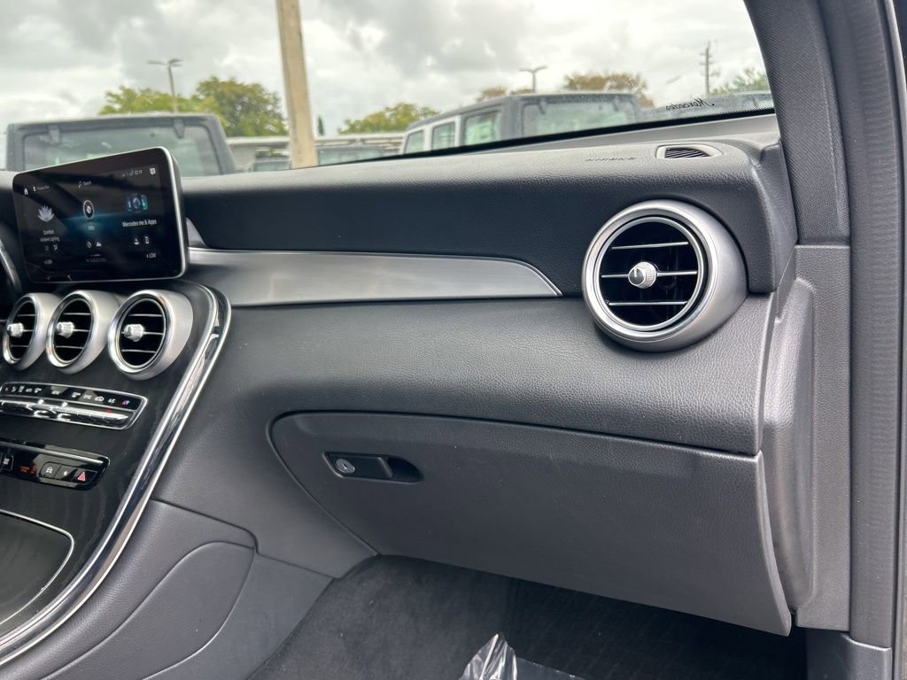Used 2022 Mercedes-Benz GLC 300 image 22
