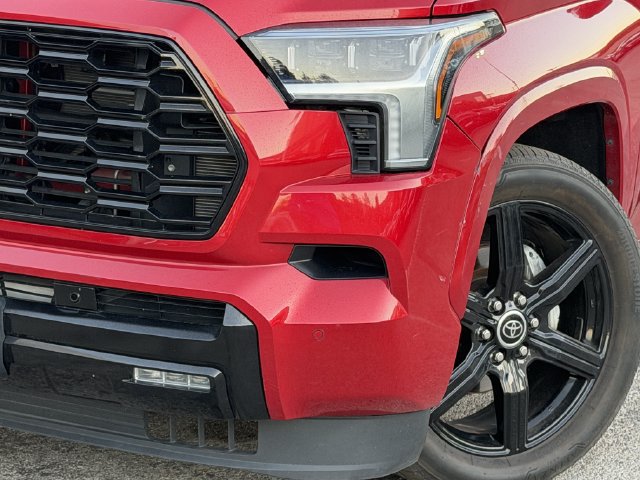 Used 2023 Toyota Sequoia Capstone AWD/4WD image 9