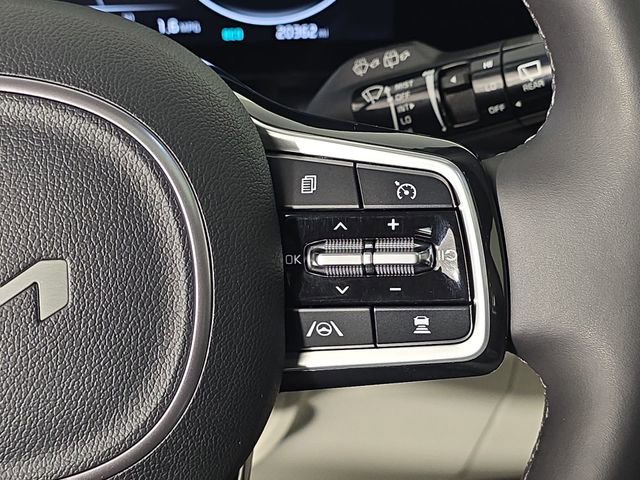Used 2024 Kia Carnival SX Prestige FWD image 31