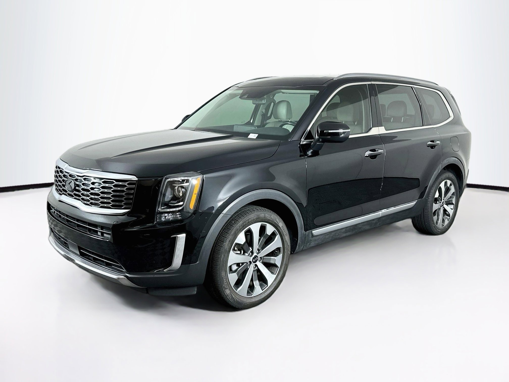 Used 2020 Kia Telluride S AWD/4WD image 3