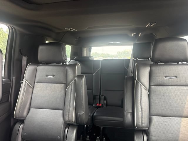 Used 2021 Cadillac Escalade ESV Sport AWD/4WD image 4