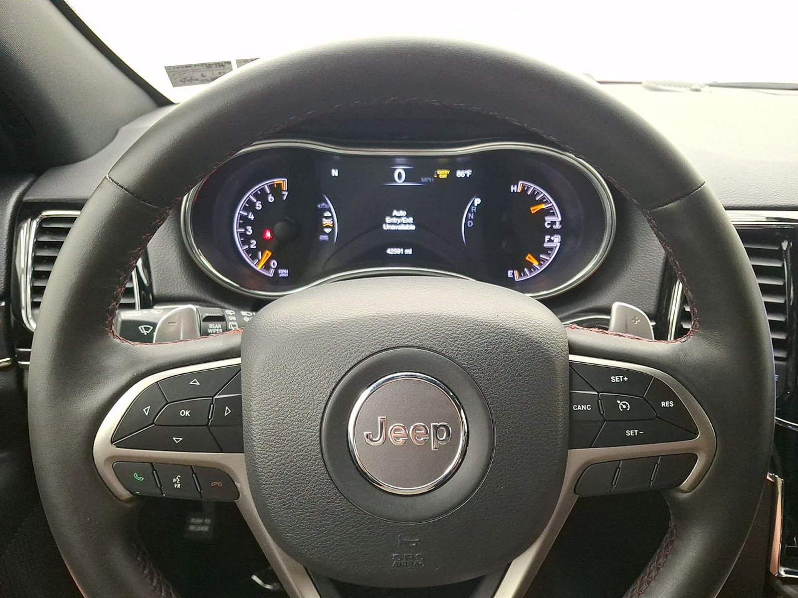 Used 2019 Jeep Grand Cherokee Trailhawk AWD/4WD image 16