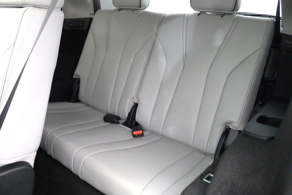 Certified 2024 Acura MDX w/ Advance Package AWD/4WD image 12