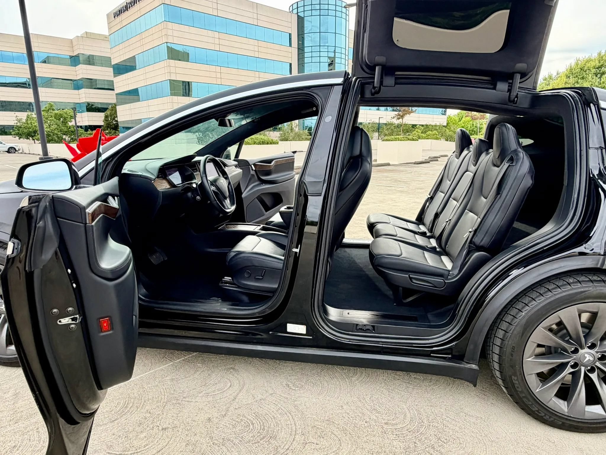 Used 2018 Tesla Model X P100D AWD/4WD image 30