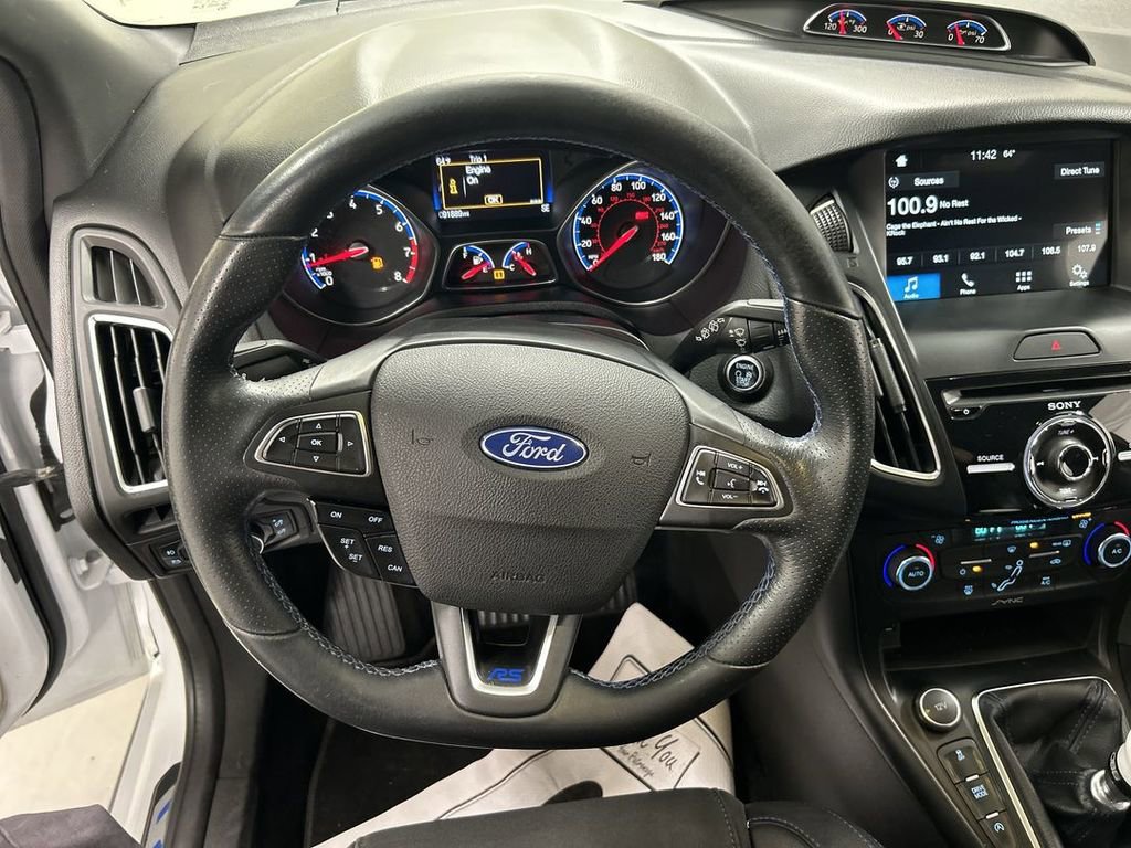 Used 2016 Ford Focus RS image 4