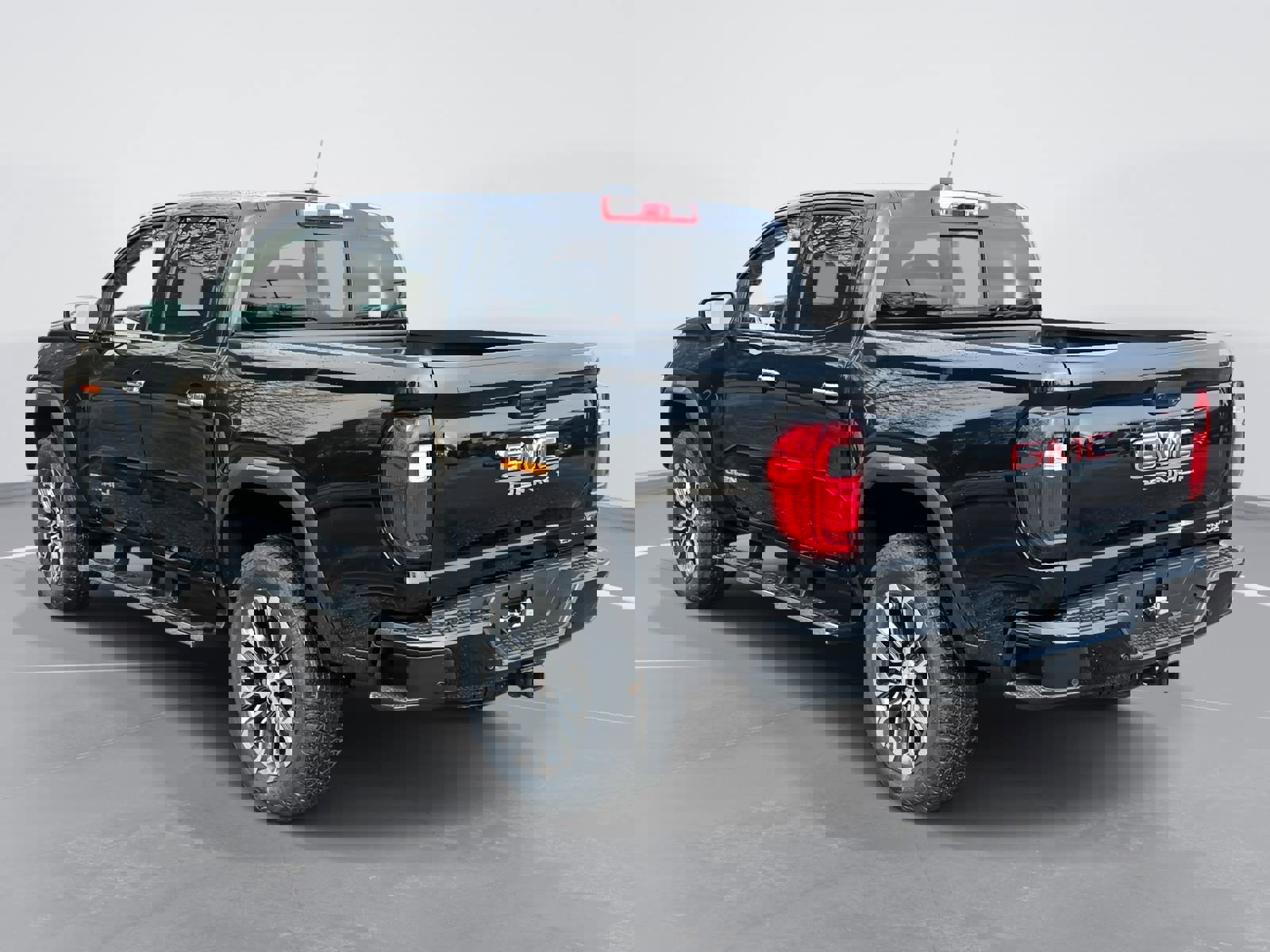 New 2026 GMC Canyon Denali image 7