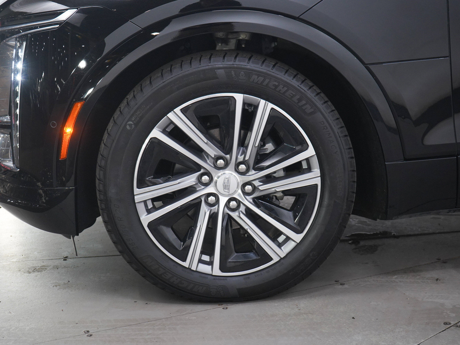Used 2025 Cadillac Lyriq Luxury w/ LPO, Floor Liner Package AWD/4WD image 30