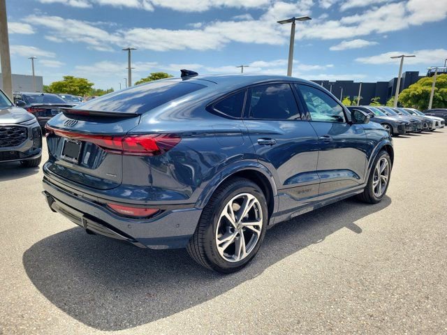 New 2027 Audi Q6 e-tron Prestige AWD/4WD image 5