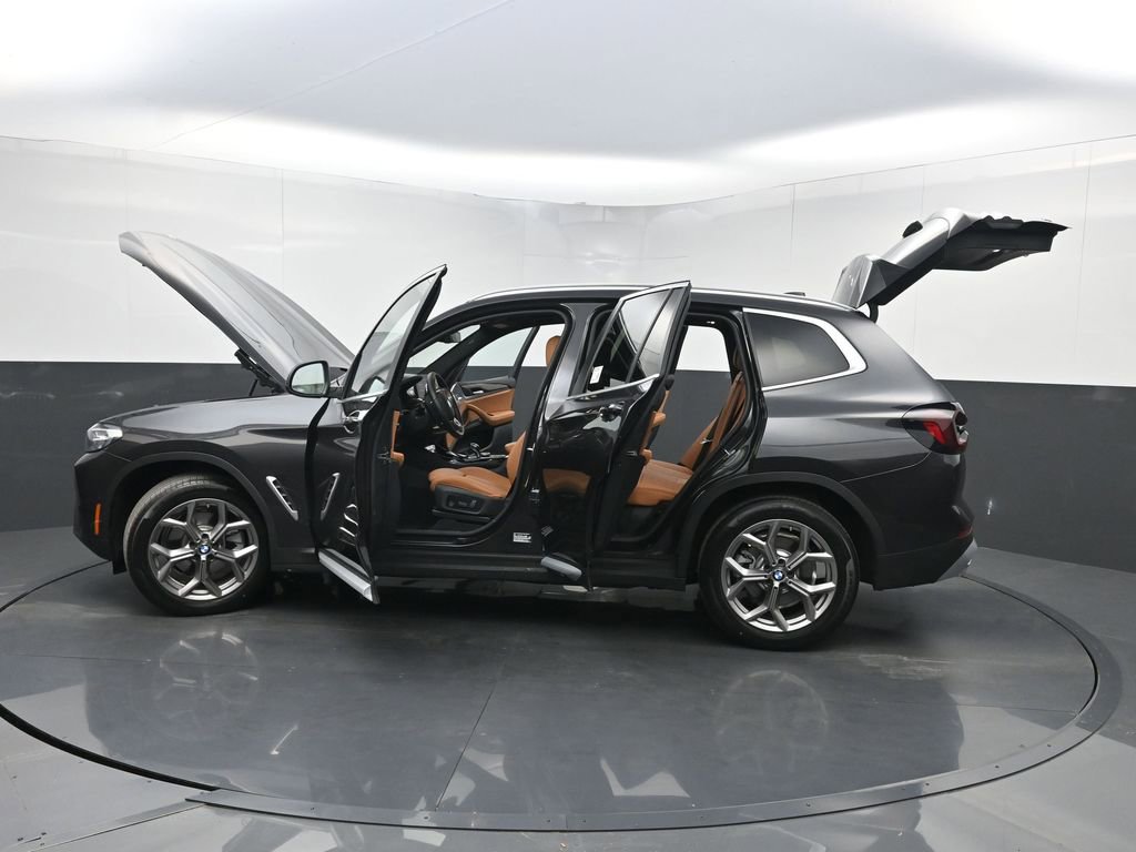 Used 2024 BMW X3 sDrive30i w/ Premium Package w/ZPA image 40