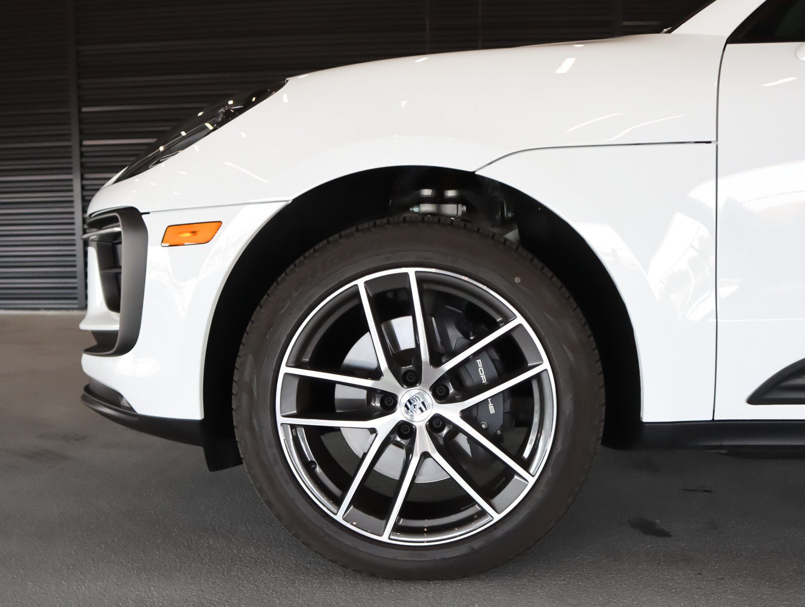 Used 2026 Porsche Macan AWD/4WD image 28