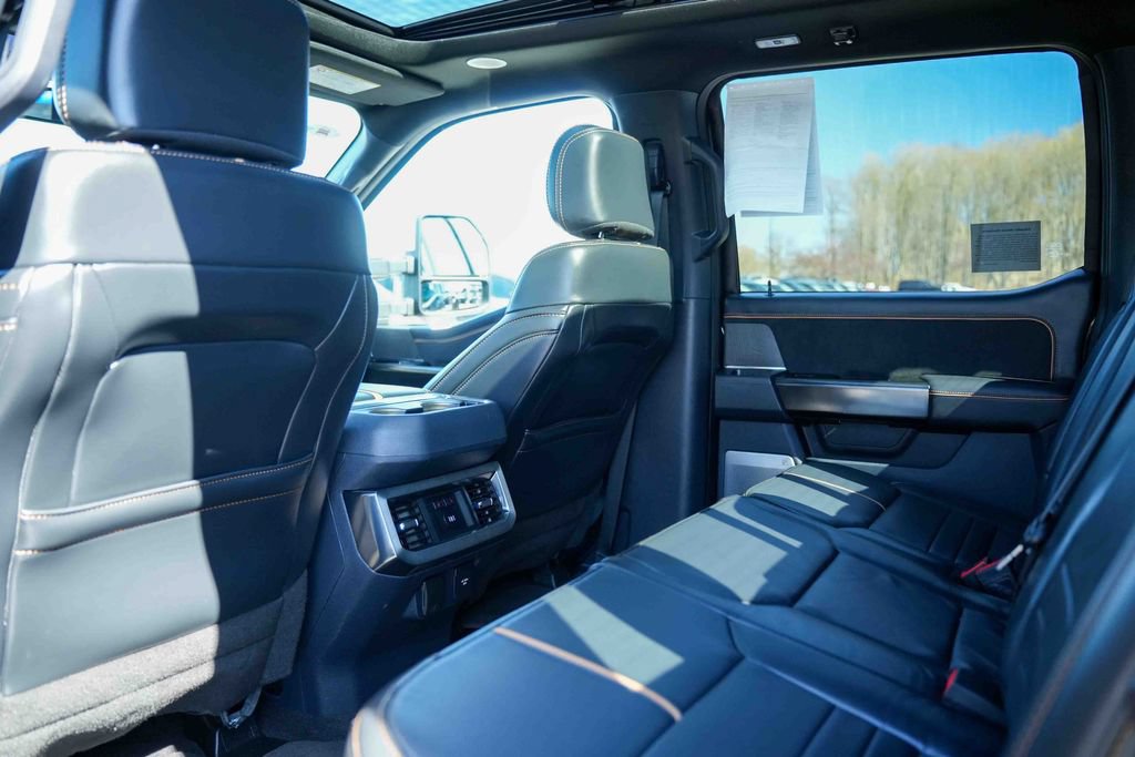 Used 2023 Ford F450 Platinum w/ FX4 Off-Road Package AWD/4WD image 26
