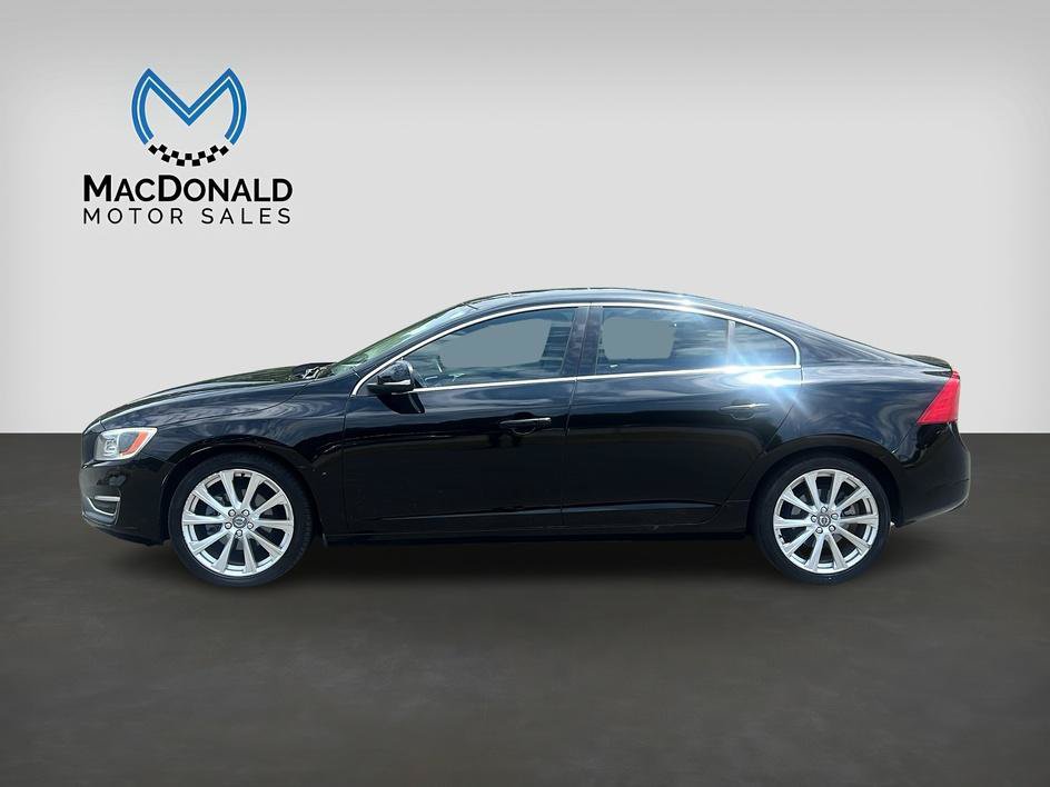 Used 2016 Volvo S60 T5 Inscription Platinum FWD image 4