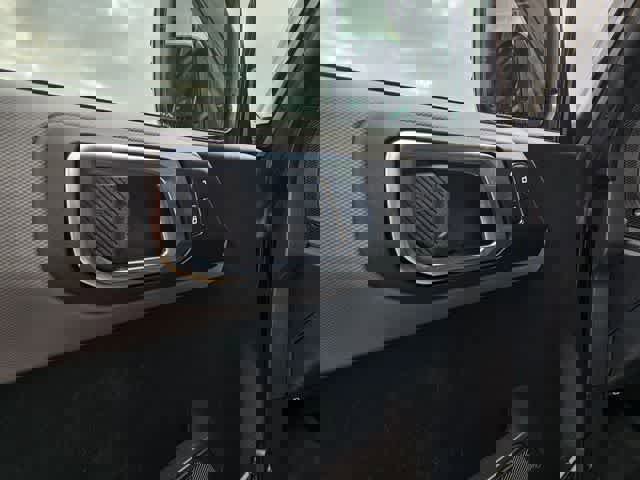 Used 2024 Ford Bronco Everglades image 17