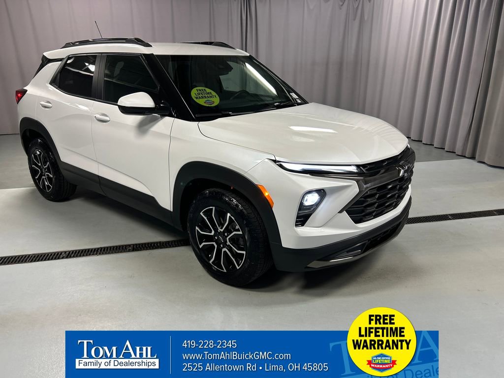 Used 2024 Chevrolet TrailBlazer ACTIV w/ Driver Confidence Package image 1