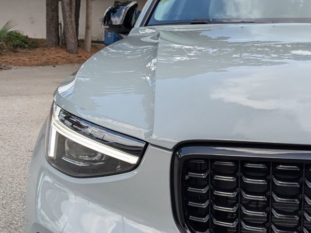 New 2025 Volvo XC40 B5 Plus w/ Protection Package Premier image 13