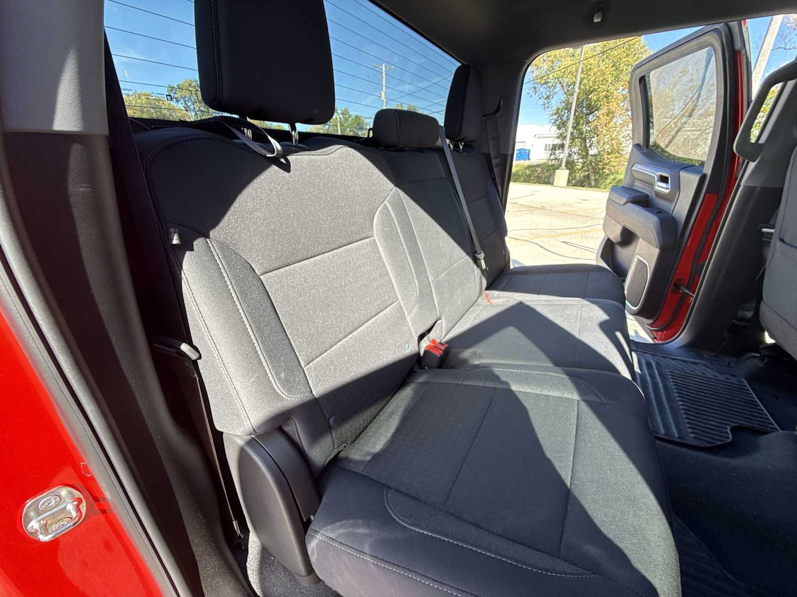 Certified 2024 Chevrolet Silverado 1500 LT AWD/4WD image 25