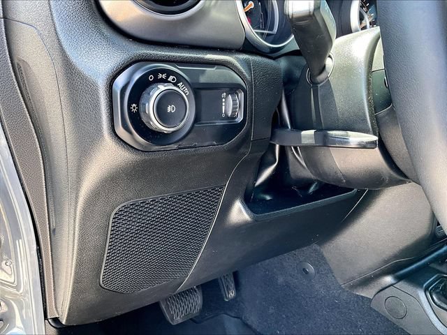 Used 2023 Jeep Wrangler Unlimited Sport AWD/4WD image 30