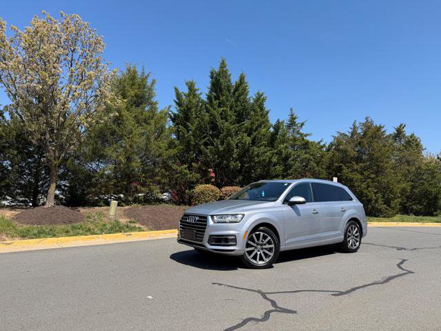 Used 2017 Audi Q7 3.0T Prestige AWD/4WD image 1