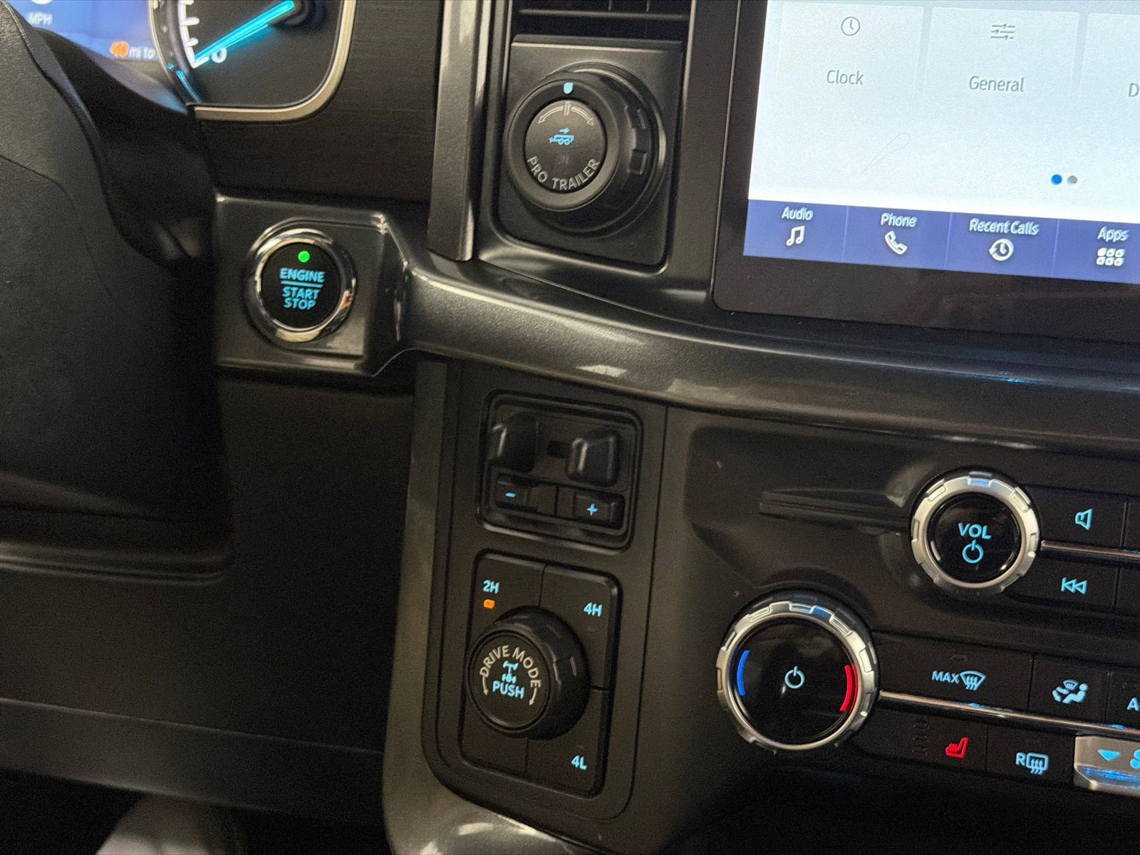 Used 2022 Ford F150 XLT w/ Equipment Group 302A High AWD/4WD image 27
