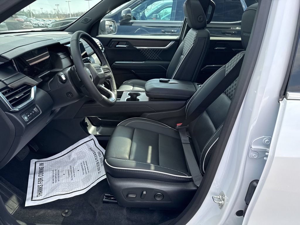 Used 2025 GMC Acadia Denali w/ LPO, Floor Liner Package AWD/4WD image 23