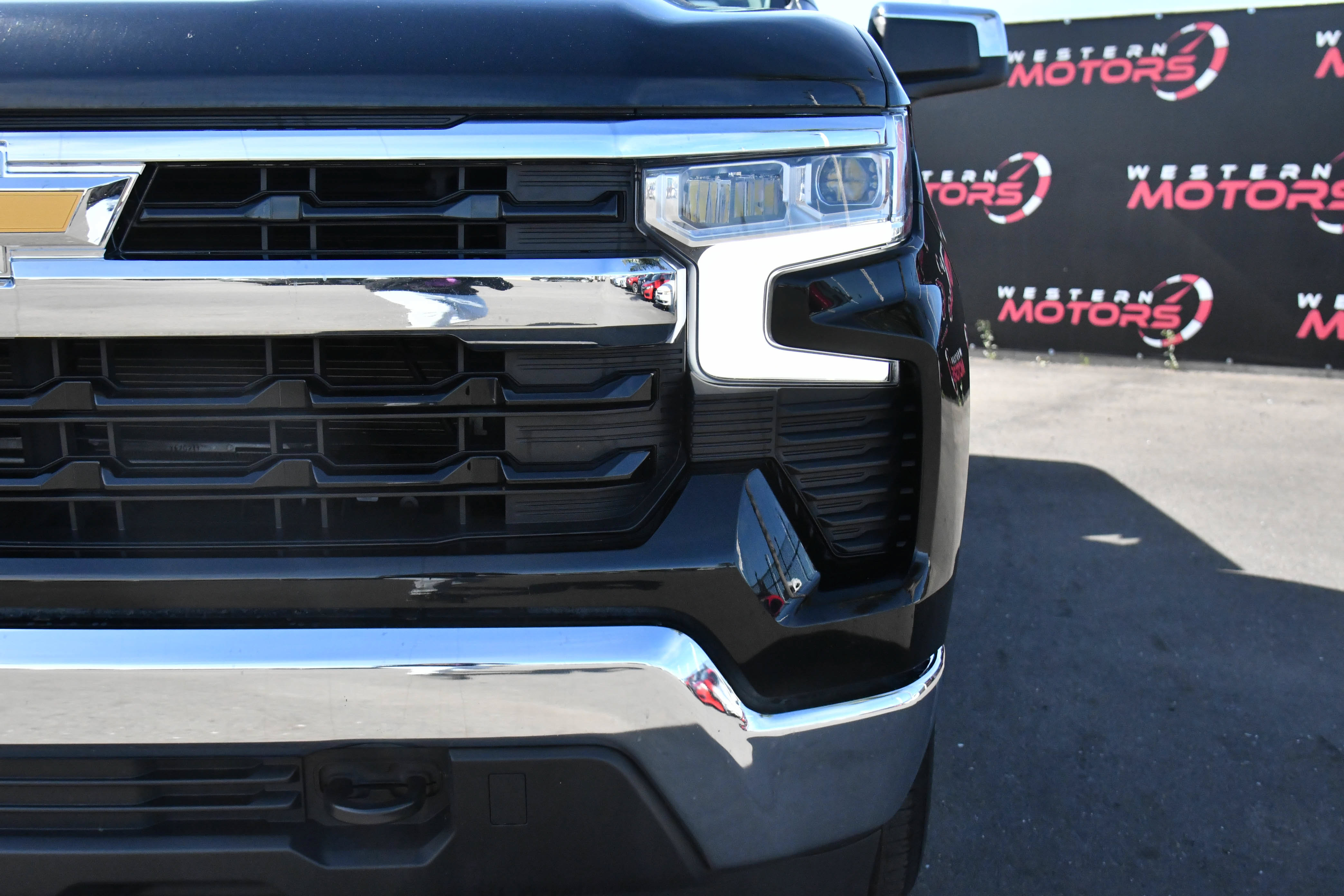 Used 2024 Chevrolet Silverado 1500 LT w/ Protection Package AWD/4WD image 11