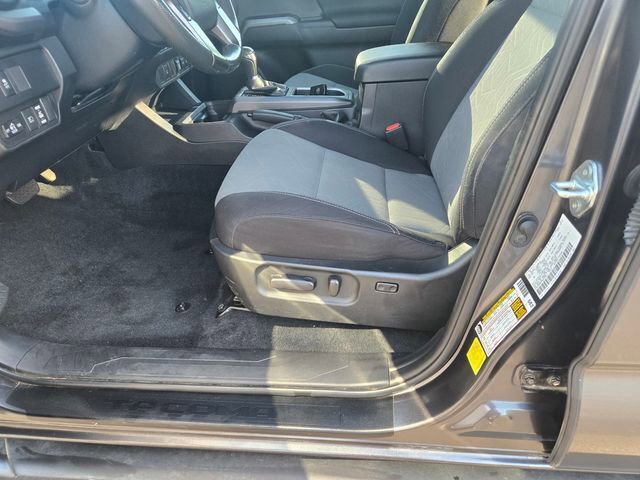 Used 2023 Toyota Tacoma TRD Off-Road AWD/4WD image 19
