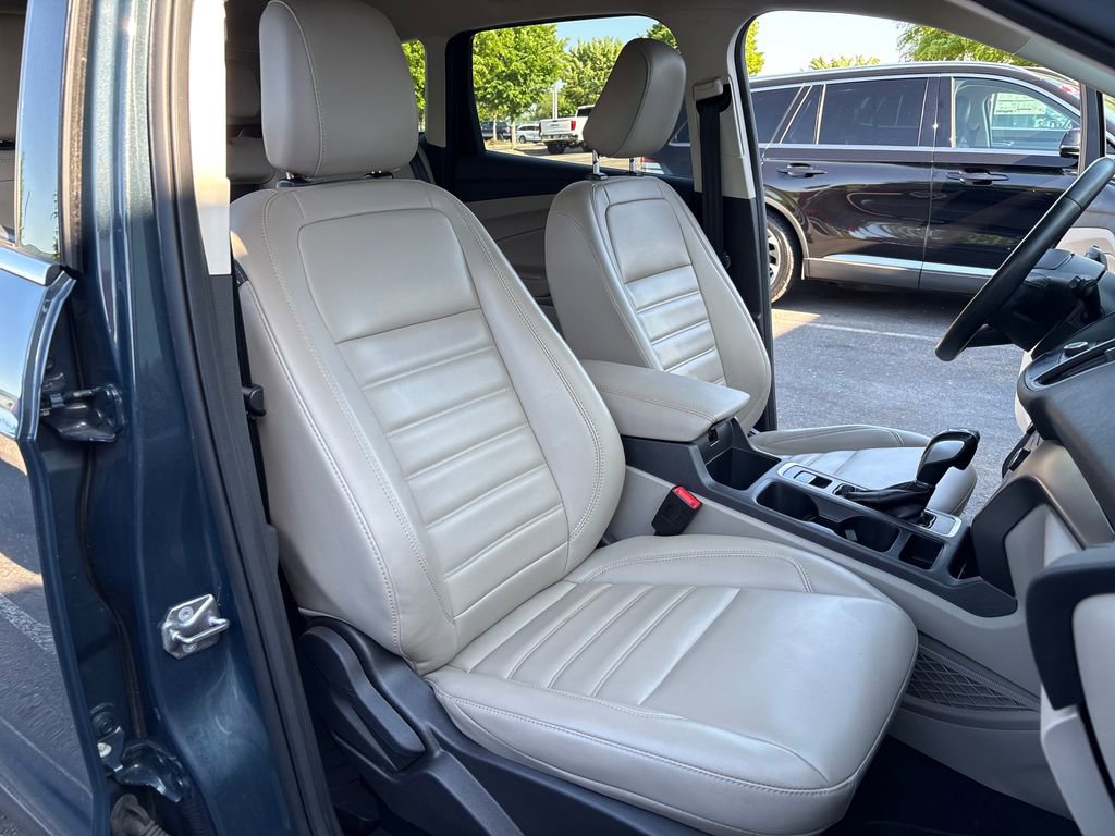 Used 2019 Ford Escape SEL AWD/4WD image 39
