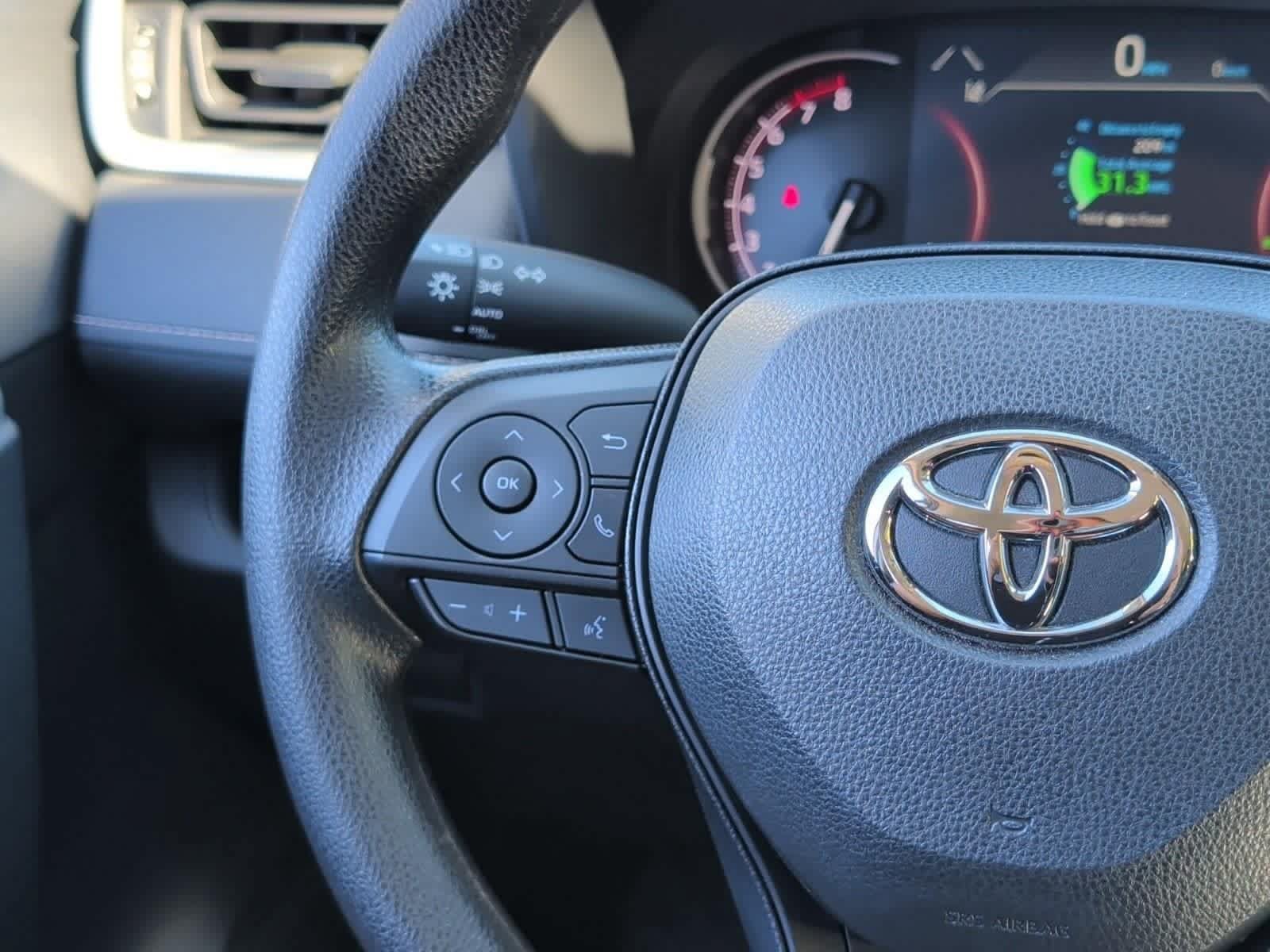 Used 2023 Toyota RAV4 XLE AWD/4WD image 19
