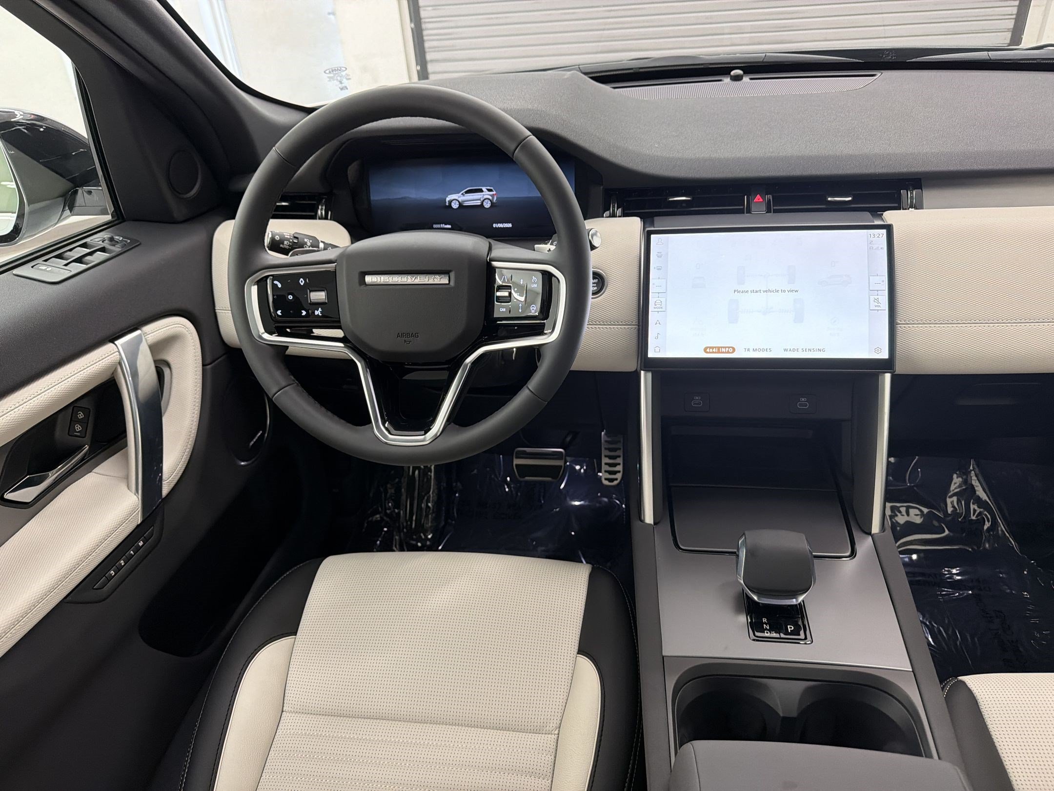 New 2026 Land Rover Discovery Sport Landmark AWD/4WD image 28