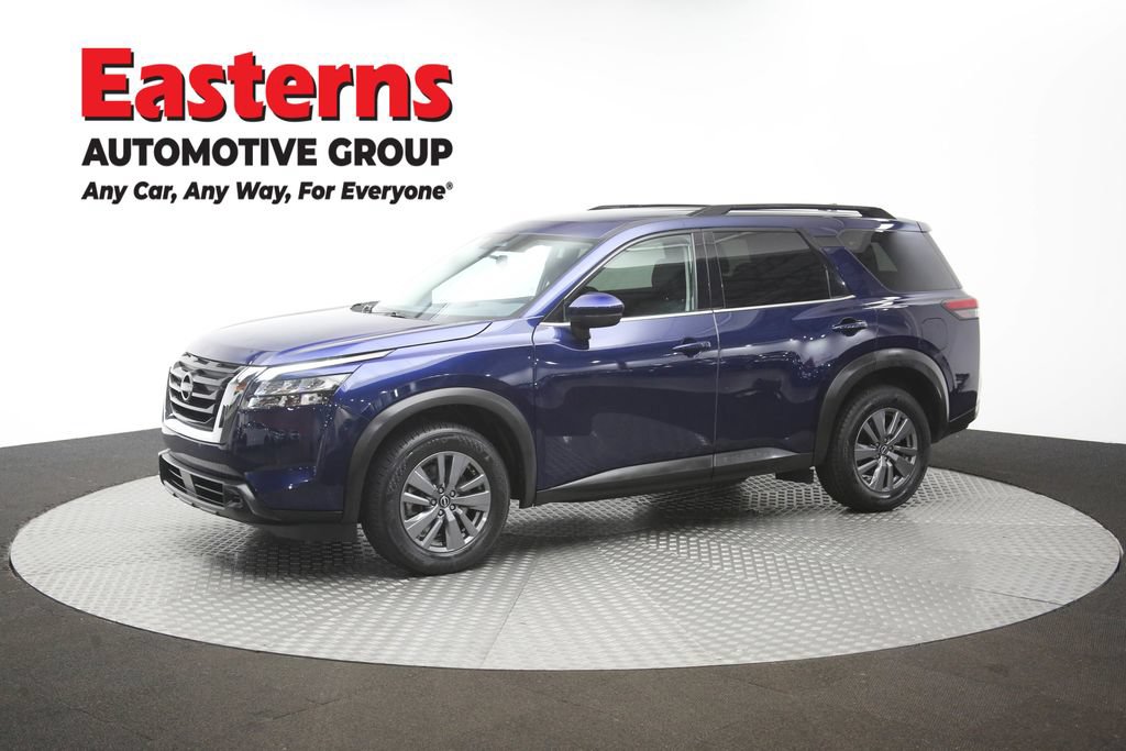 Used 2025 Nissan Pathfinder SV FWD image 58