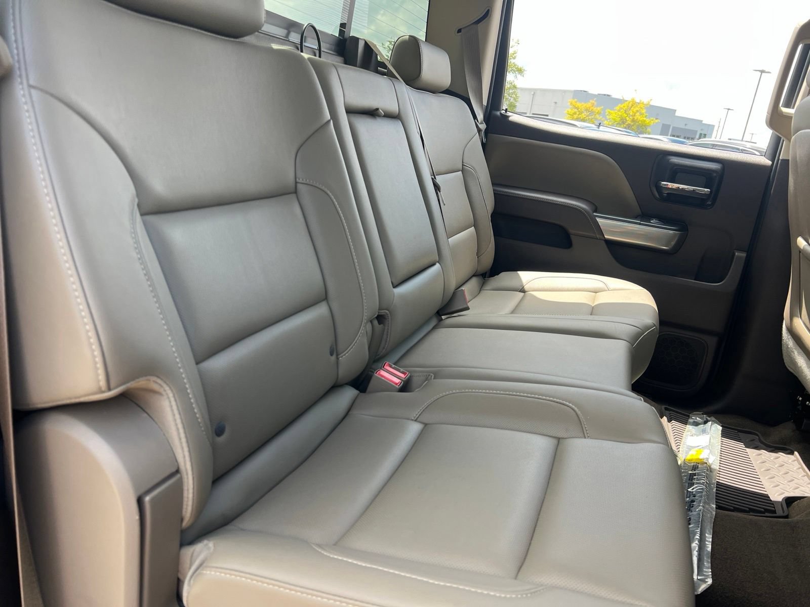 Used 2015 Chevrolet Silverado 2500 LTZ w/ Duramax Plus Package AWD/4WD image 31