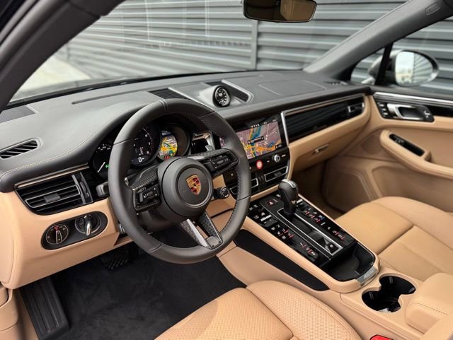 New 2026 Porsche Macan Turbo AWD/4WD image 4